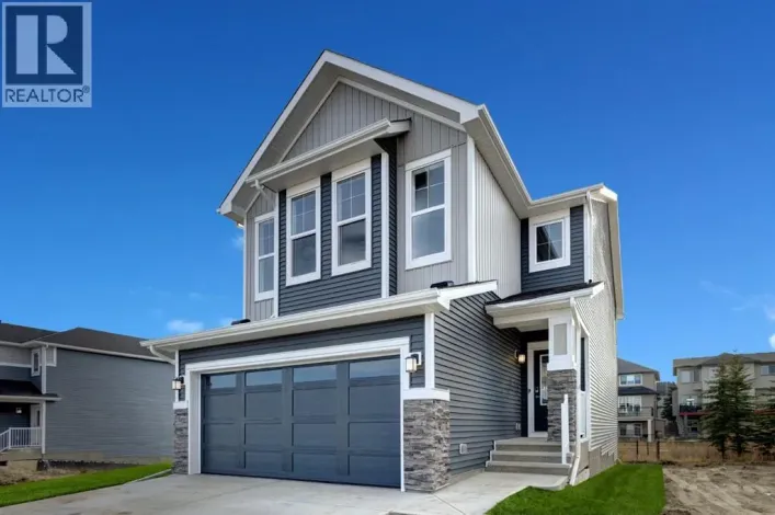 243 Silver Spruce Grove SW, Calgary