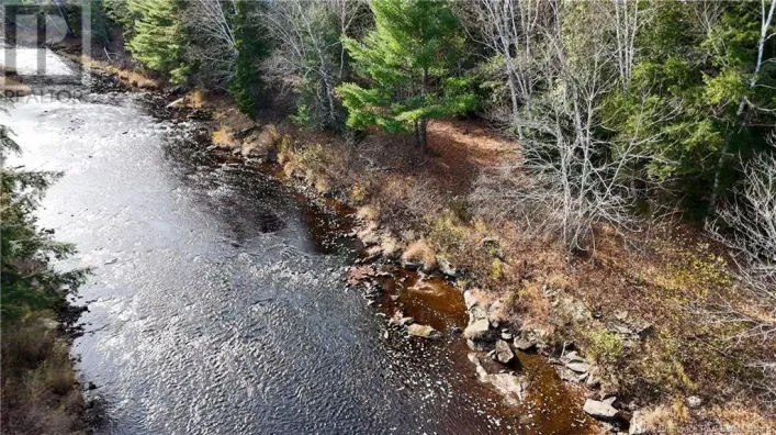 2433 DESHERBIERS Road, Saint-Ignace