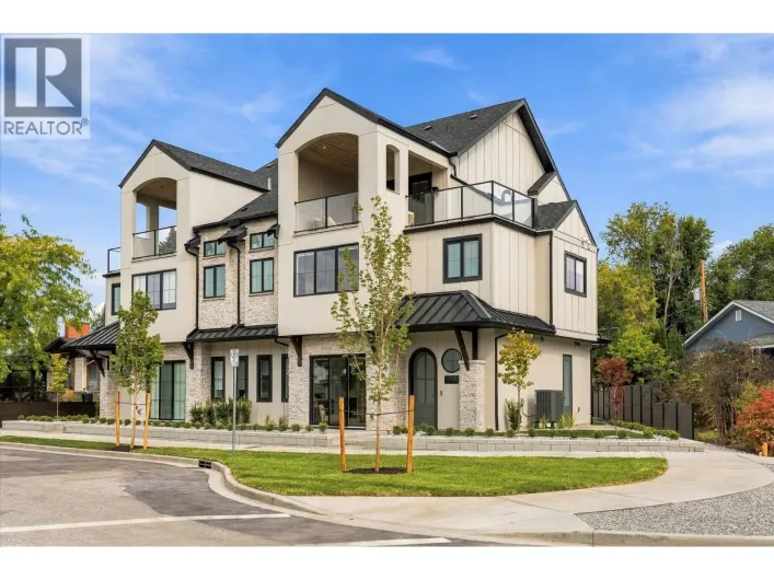 2435 Taylor Crescent Unit# 4, Kelowna