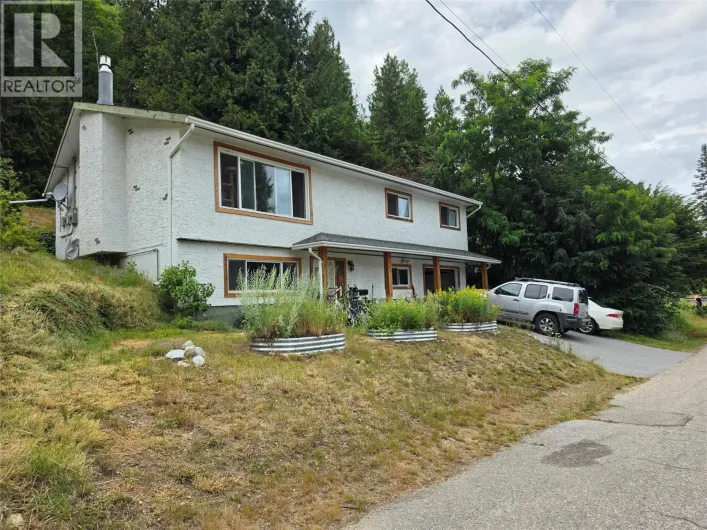 2436 11th Avenue, Castlegar