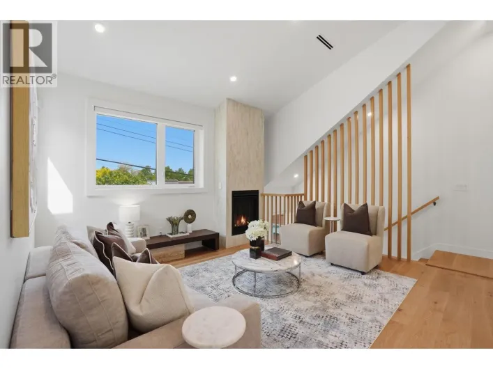 2436 E 20TH AVENUE, Vancouver