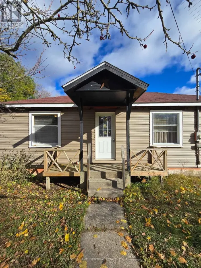 2436 HENDERSON ROAD, Frontenac