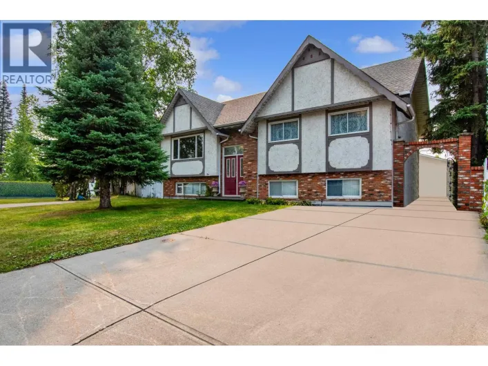 2438 MCBRIDE CRESCENT, Prince George