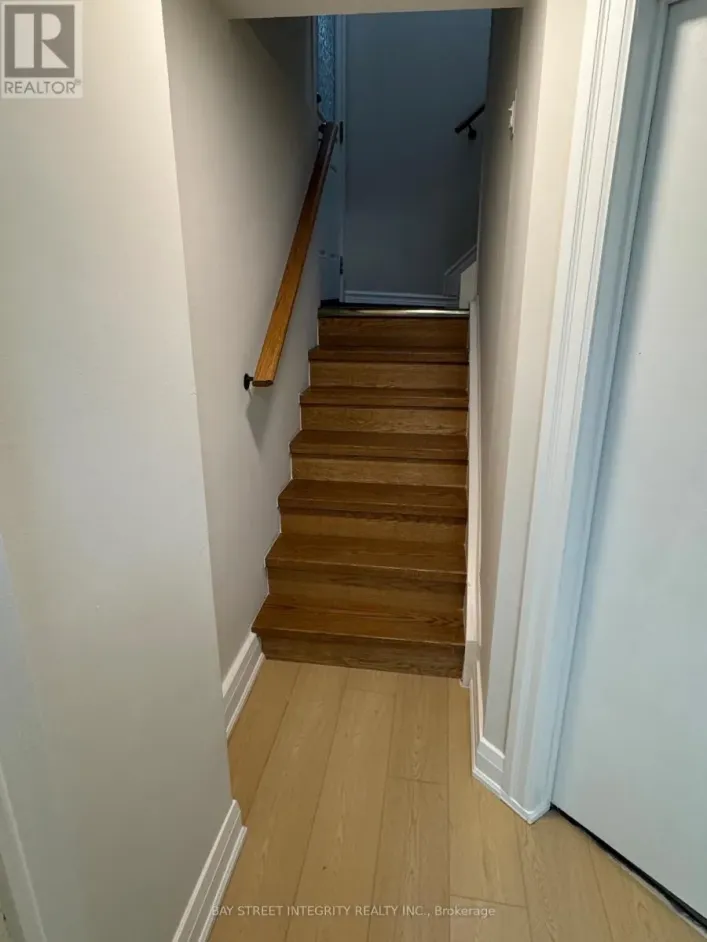 244 KING EDWARD AVENUE, Toronto