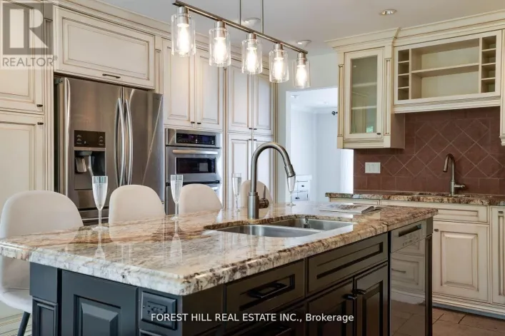 244 WATERLOO AVENUE, Toronto