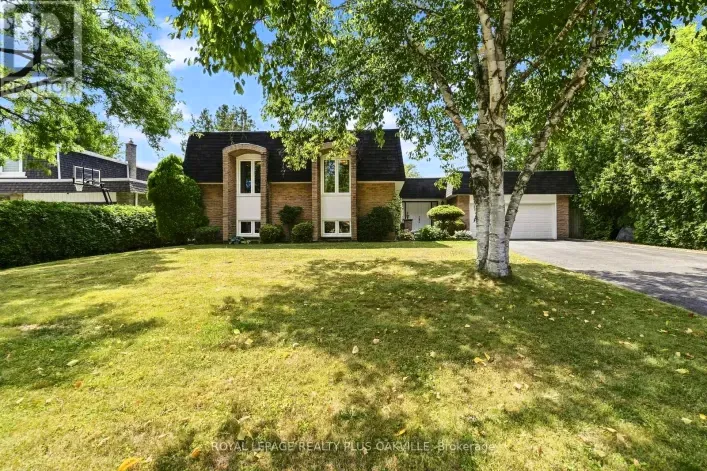 House for sale: 244 WILLOWRIDGE COURT, Oakville