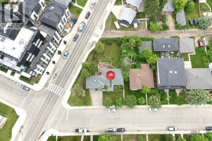 2440 22 Street NW, Calgary