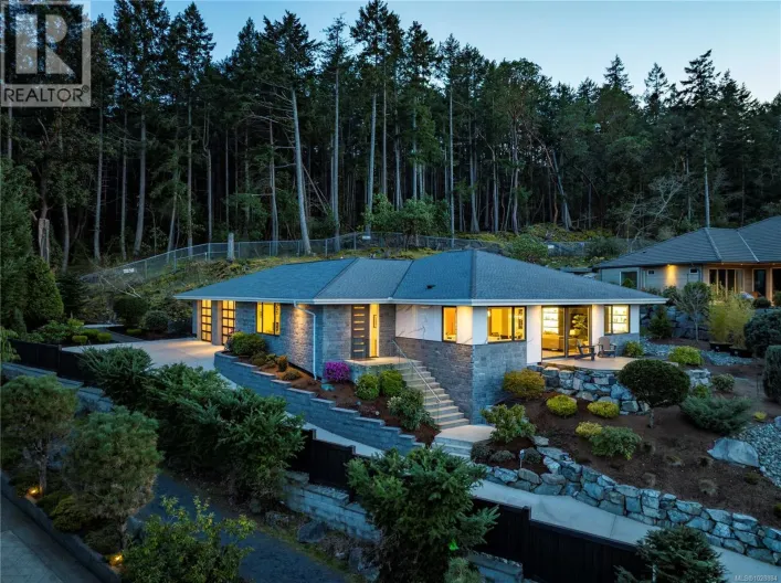 2441 Ainsley Pl, Nanoose Bay
