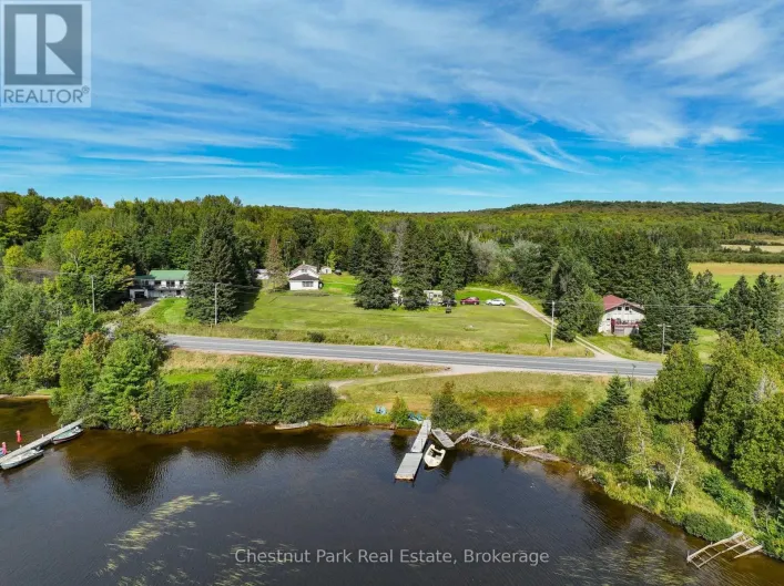 2442 520 HIGHWAY, Burk's Falls