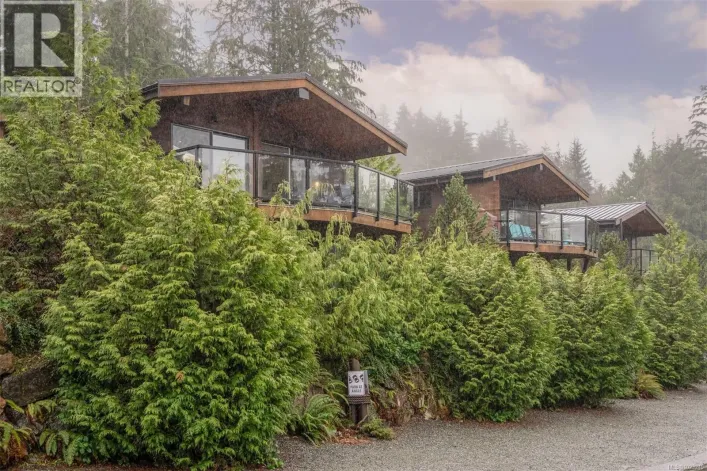245 6596 Baird Rd, Port Renfrew