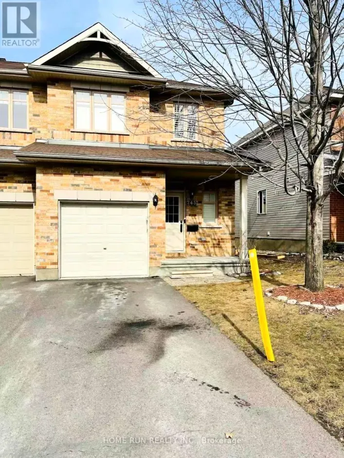 245 BADGELEY AVENUE, Ottawa