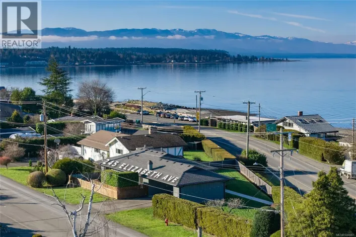 245 Elizabeth Ave, Qualicum Beach