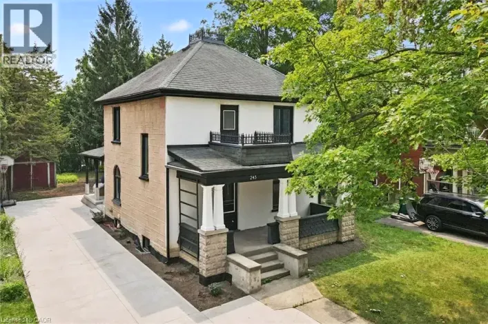 House for sale: 245 LOWTHER Street S, Cambridge