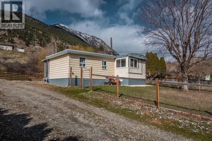 245 MCEWEN Road, Lillooet