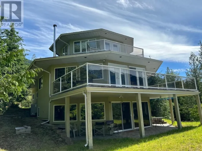 245 Rainbow Ridge Road, Procter