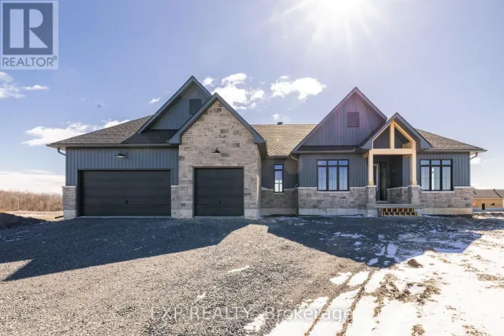 245 TRUDEAU CRESCENT, Russell