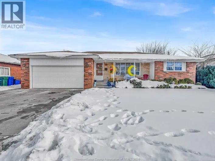 2450 MCKAY AVENUE, Windsor