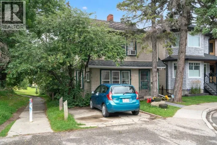 2452 28 Avenue SW, Calgary