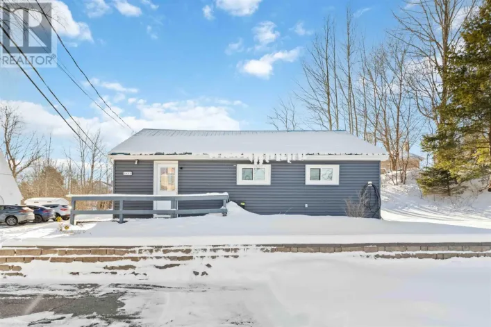 2455 Rocky Lake Drive, Waverley