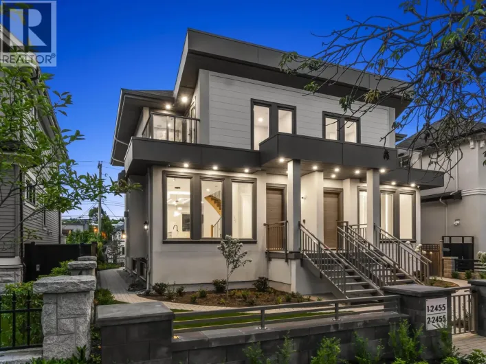 2455 W 10TH AVENUE, Vancouver