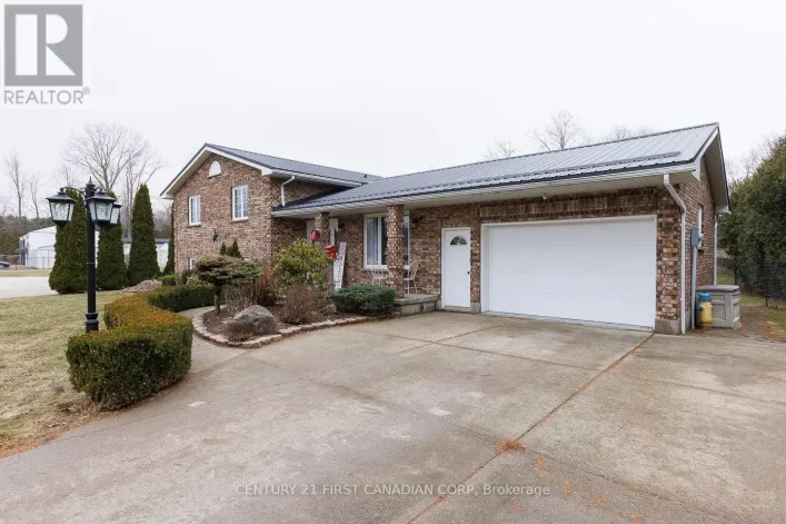24565 PIONEER LINE, West Elgin