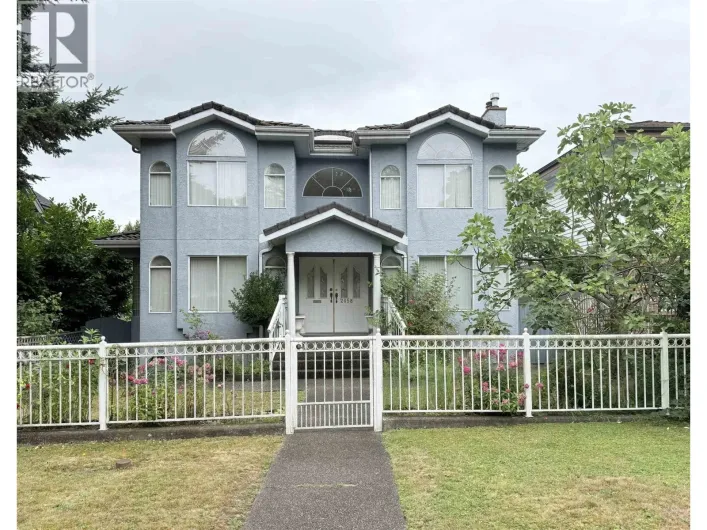 2458 E 5TH AVENUE, Vancouver