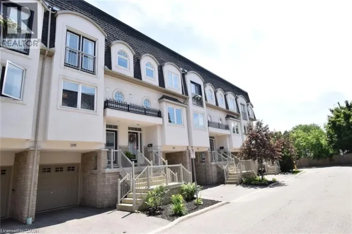 2458 SCHOLARS Common, Burlington