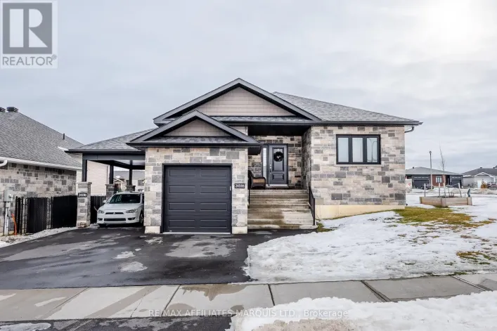 2459 WATSON CRESCENT, Cornwall