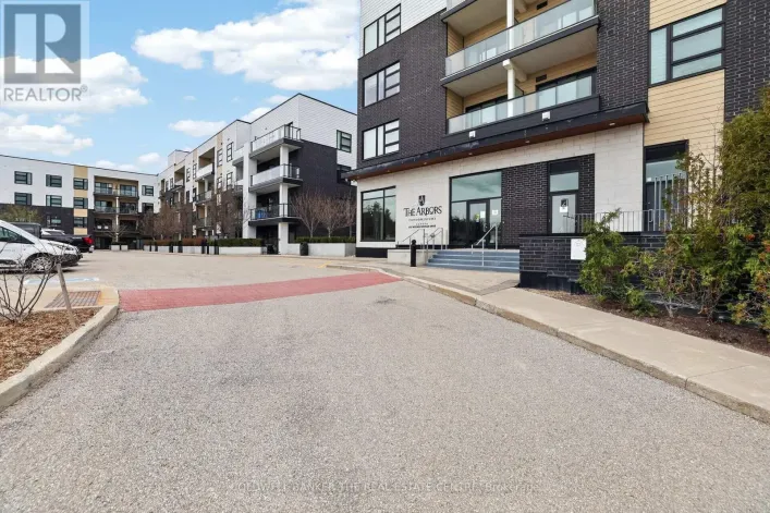 246 - 555 WILLIAM GRAHAM DRIVE, Aurora