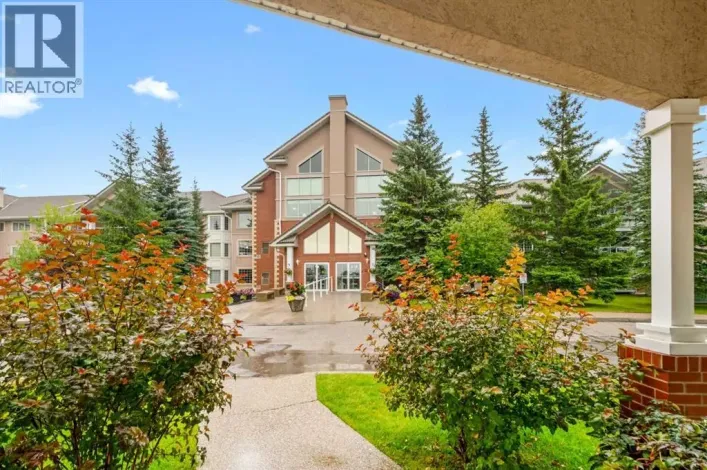 246, 6868 Sierra Morena Boulevard SW, Calgary
