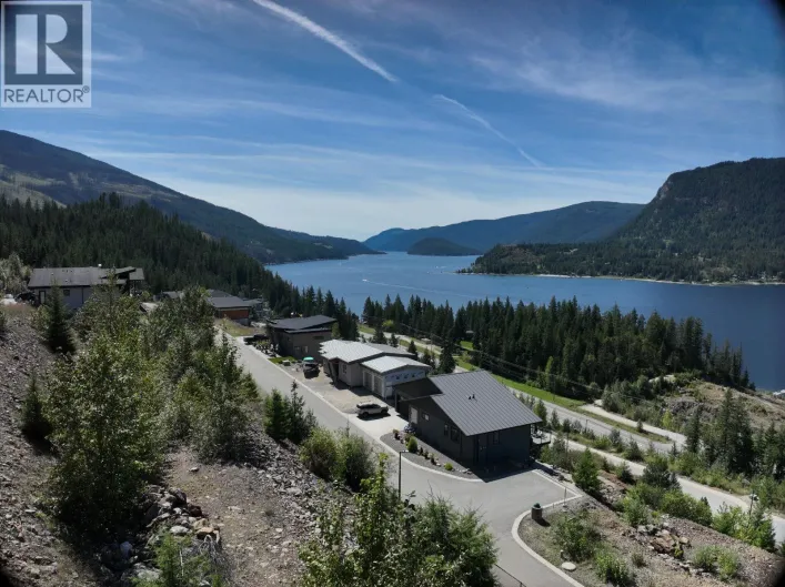 246 Bayview Drive, Sicamous