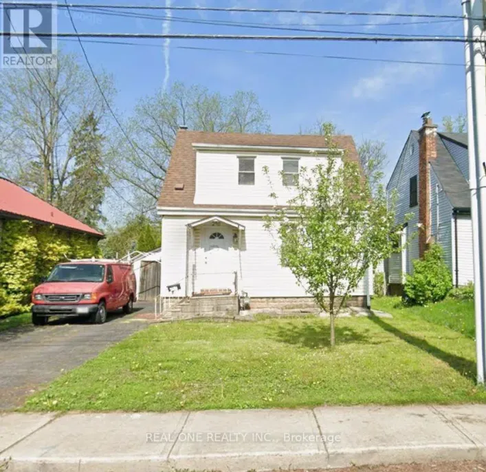 246 BOWMAN STREET, Hamilton