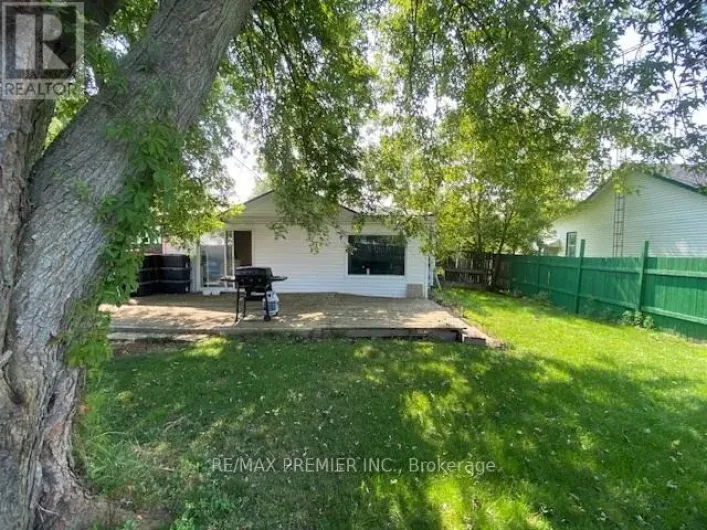 2462 RUNDLE ROAD, Clarington