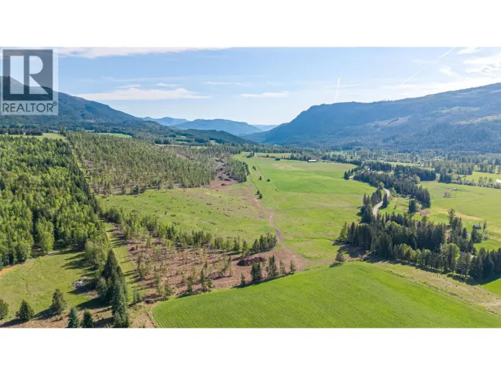 2465 Mabel lake Road, Lumby