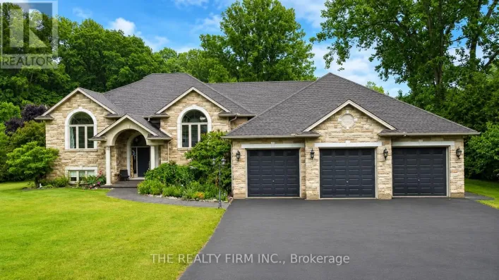 24677 PIONEER LINE, West Elgin