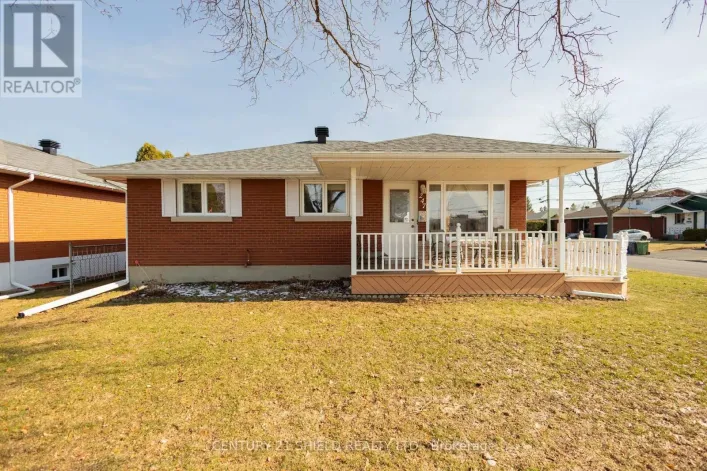 247 15TH ST. W STREET, Cornwall