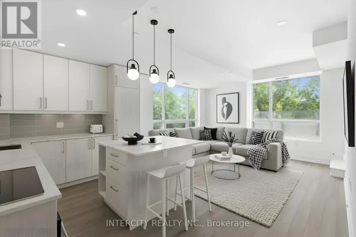 247 - 2075 KING ROAD, King