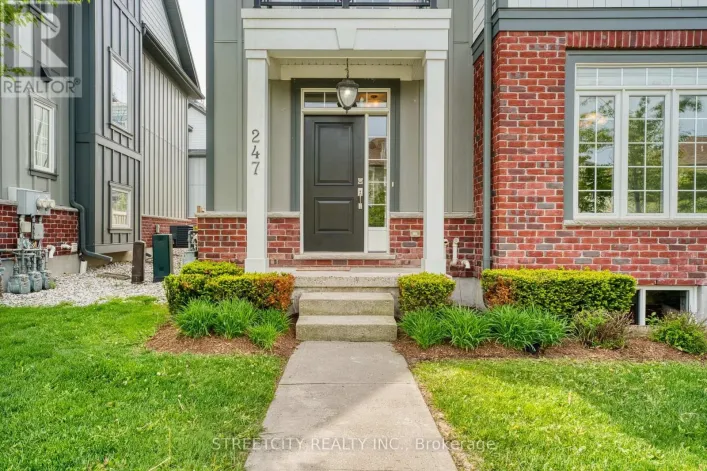 247 CALLAWAY ROAD, London North