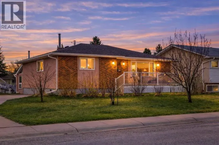 247 Huntford Way NE, Calgary