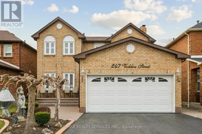 247 VODDEN STREET W, Brampton
