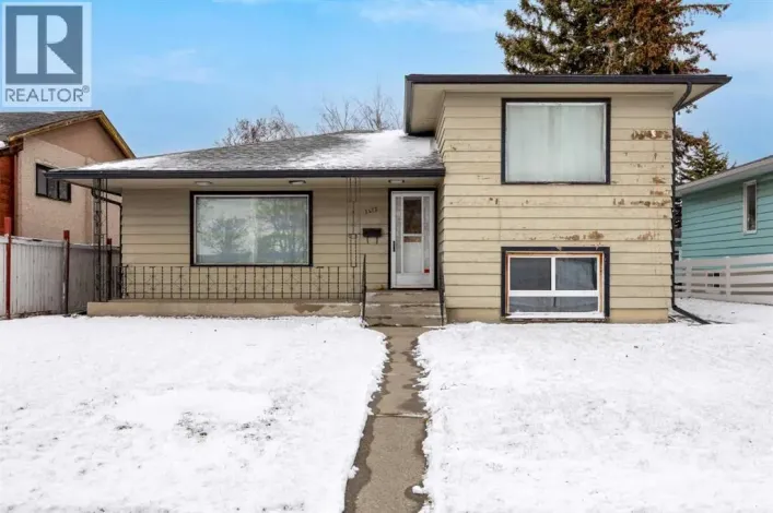 2472 Capitol Hill Crescent NW, Calgary