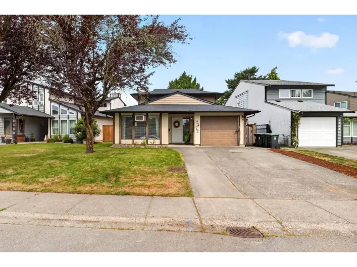 2472 WAYBURNE CRESCENT, Langley