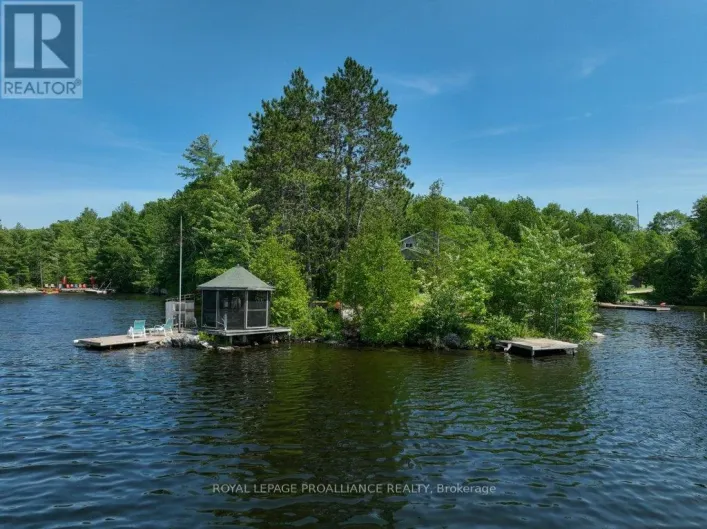 House for sale: 2475 ALFS BAY LANE, Frontenac