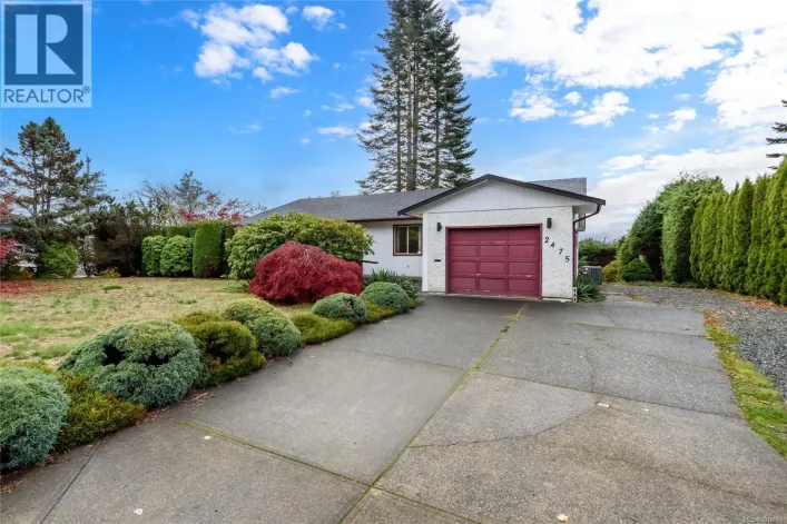 2475 Valley View Dr, Courtenay