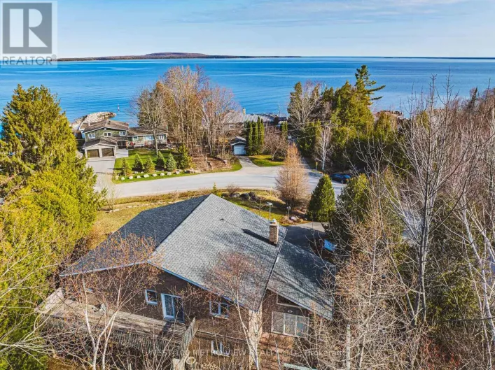 2476 CHAMPLAIN ROAD, Tiny