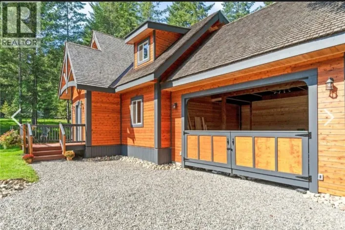 2481 Ridgeview Place, Blind Bay
