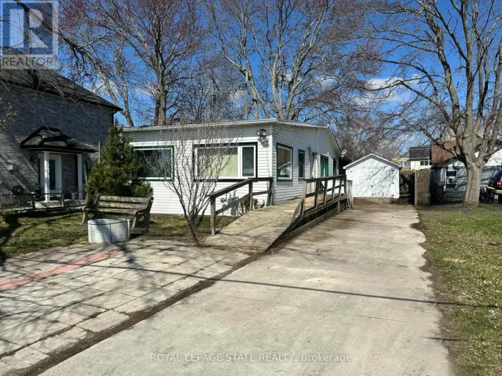2483 NORTH SHORE DRIVE, Haldimand