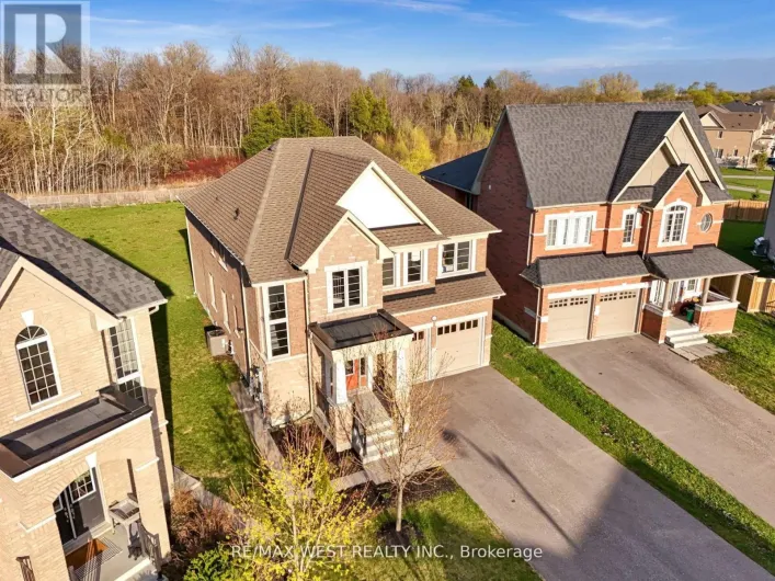 2485 BANDSMAN CRESCENT, Oshawa