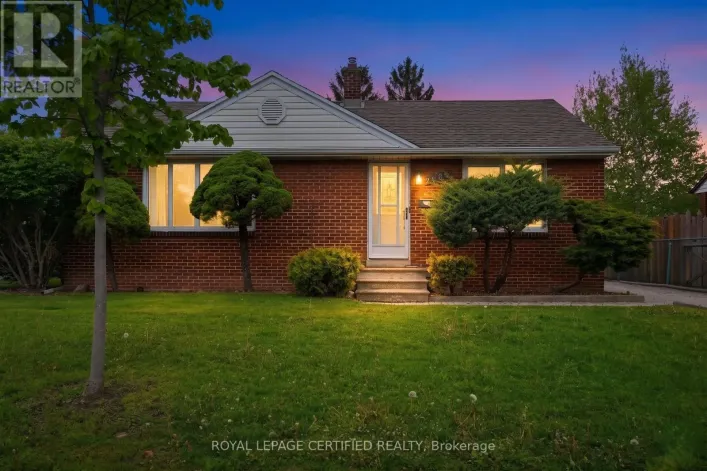 2485 DOMINION BOULEVARD, Windsor