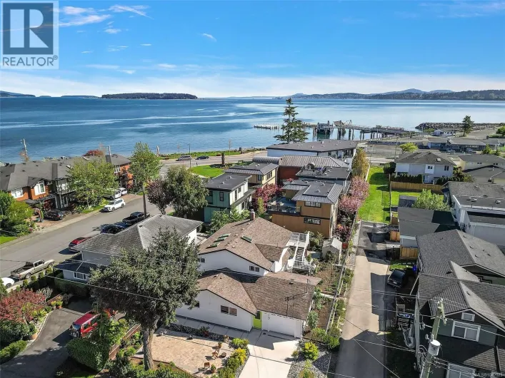 2485 Orchard Ave, Sidney
